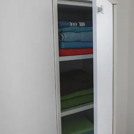 Appartamento Elegante Attico EDO e EMY piano 6 Centro Grado *
